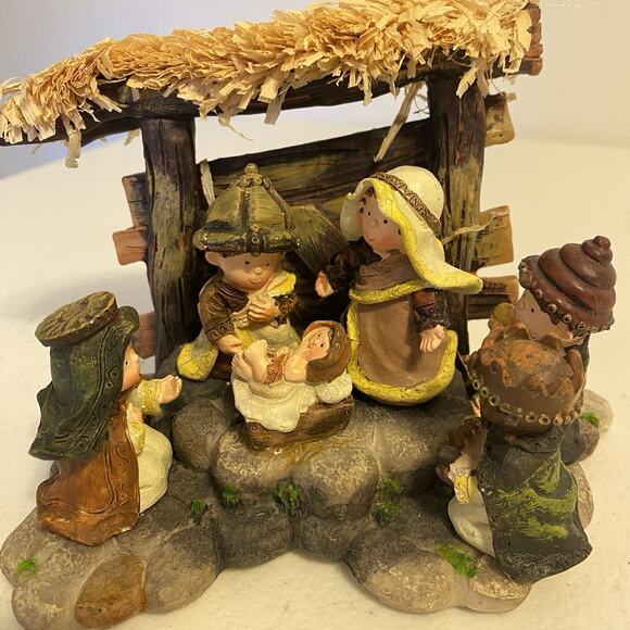 VTG Painted Resin Nativity Figurine Jesus Mary Joseph Wise Men in Stable 6”x 4” - Picture 1 of 8